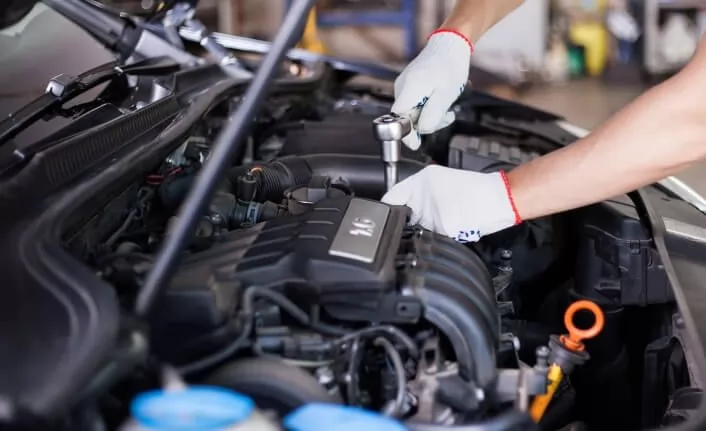Yolda Kalmamanın Sırrı: Doğru Mekanik ve Servis Bakımı